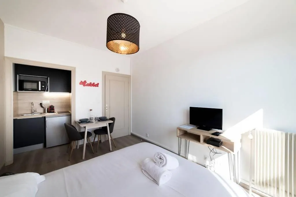 Apartment Studio Hypercentre Avec Vue Sur Le Vieux Lyon Ail